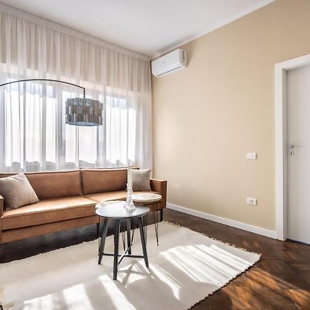 Elegant Two Bedrooms Apartment 布加勒斯特 外观 照片