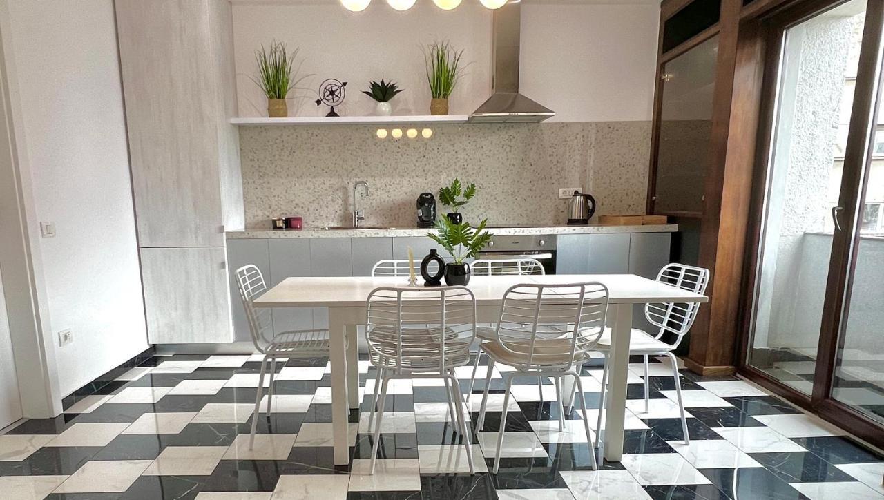 Elegant Two Bedrooms Apartment 布加勒斯特 外观 照片