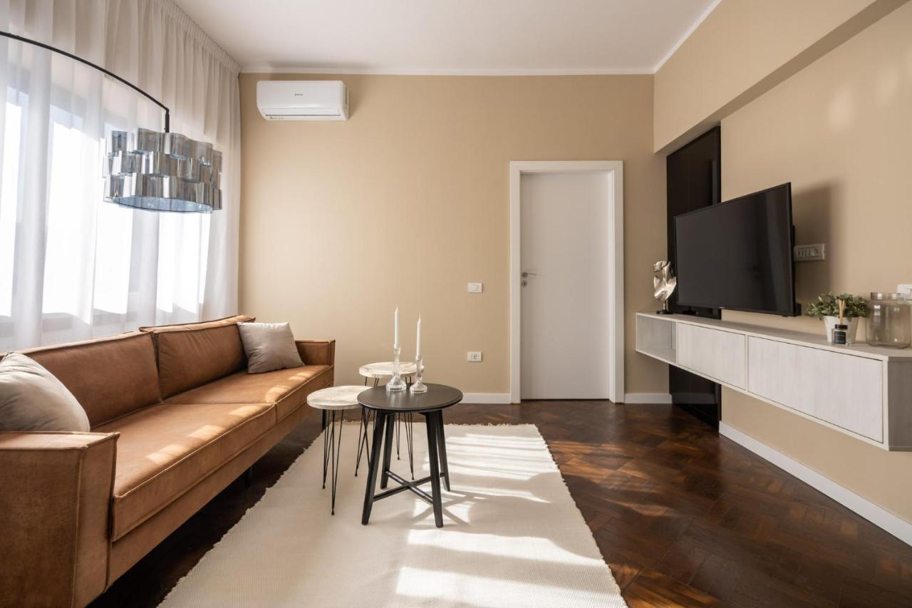 Elegant Two Bedrooms Apartment 布加勒斯特 外观 照片